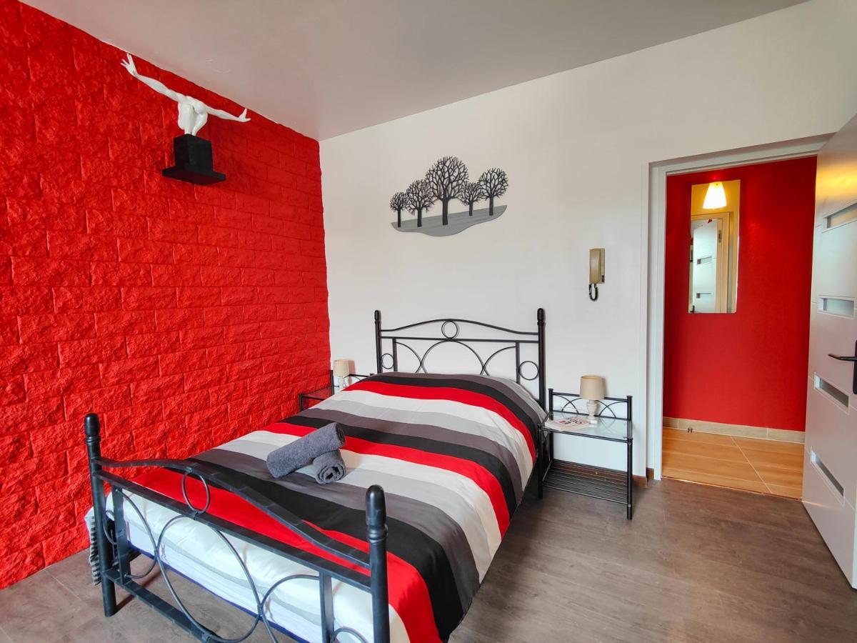 Private & Comfortable Apartments Puttelange-aux-Lacs Exterior photo